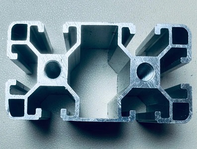 7075 Aluminum Extrusion Guide: Properties, Manufacturing Challenges and Custom Solutions